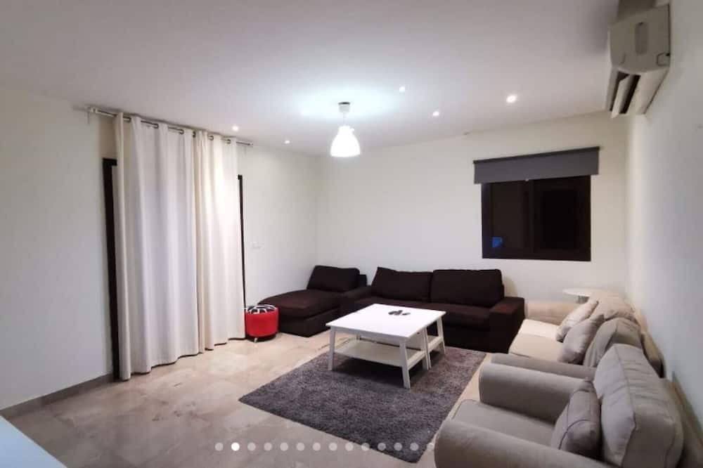 Photo of Livingroom in Al-Hamra'a