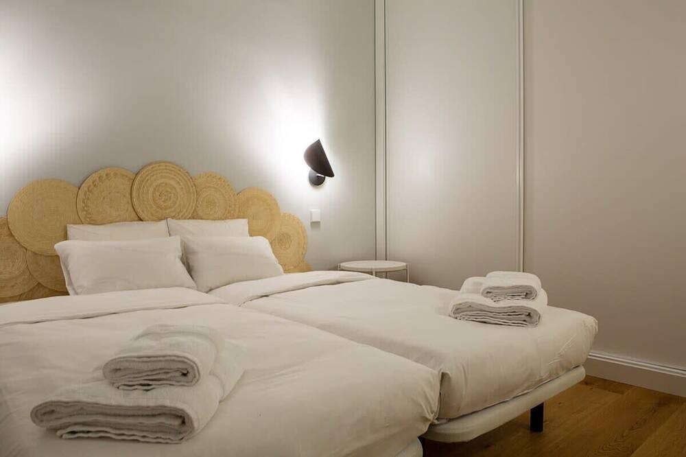 Photo of Bedroom in Jeronimos