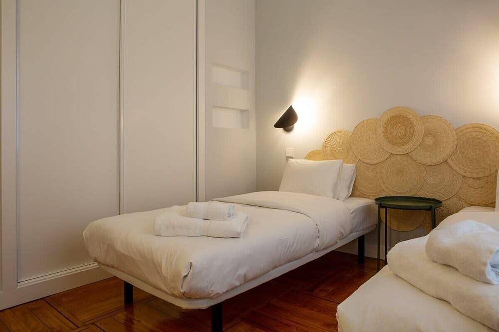 Photo of Bedroom in Jeronimos
