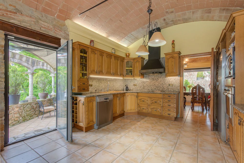 Photo of Kitchen in Angles