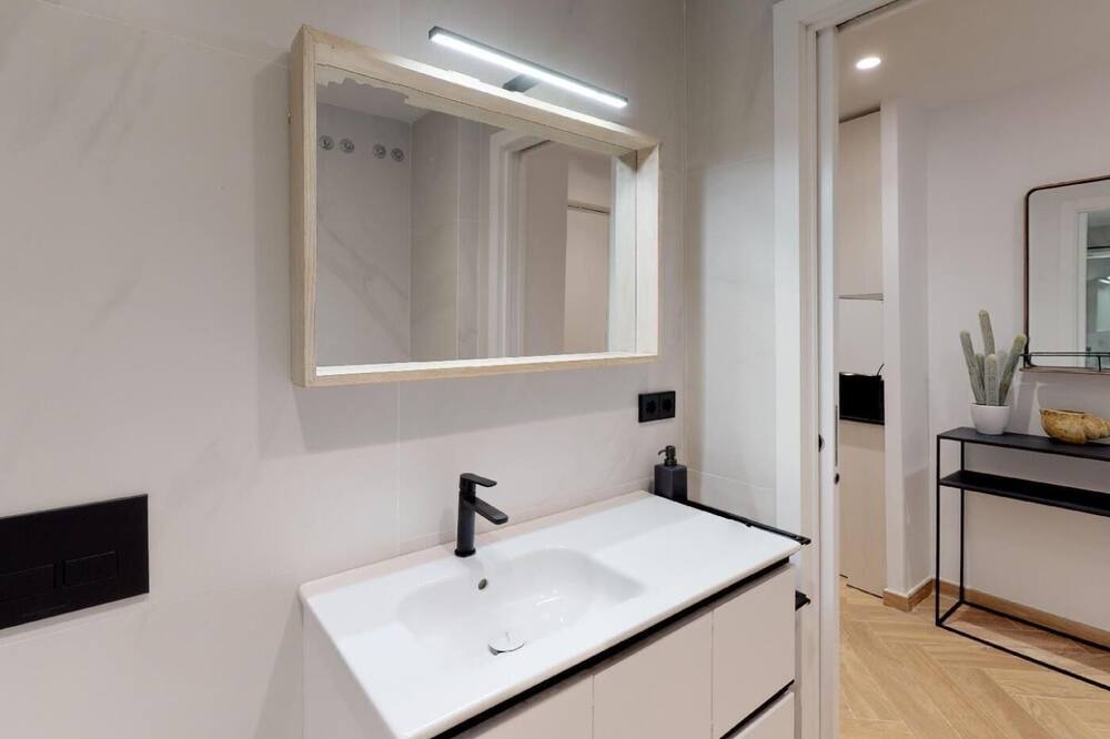 Photo of Bathroom in Valencia City Centre