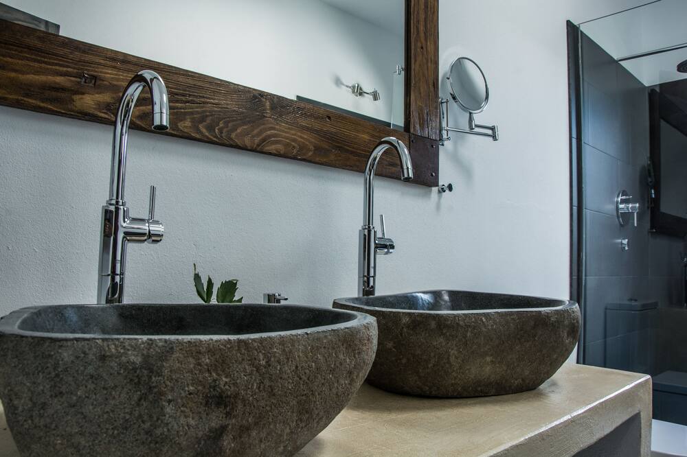 Photo of Bathroom in Tahiche