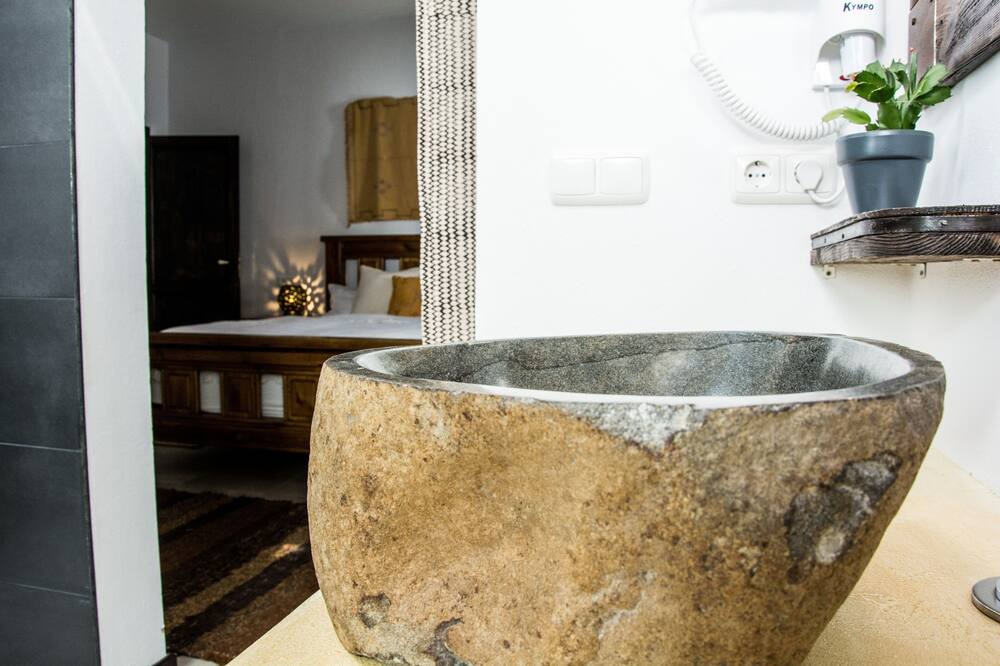 Photo of Bathroom in Tahiche
