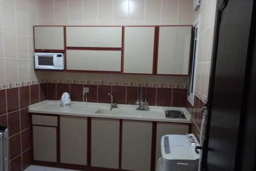 Photo of Bathroom in Hera Street