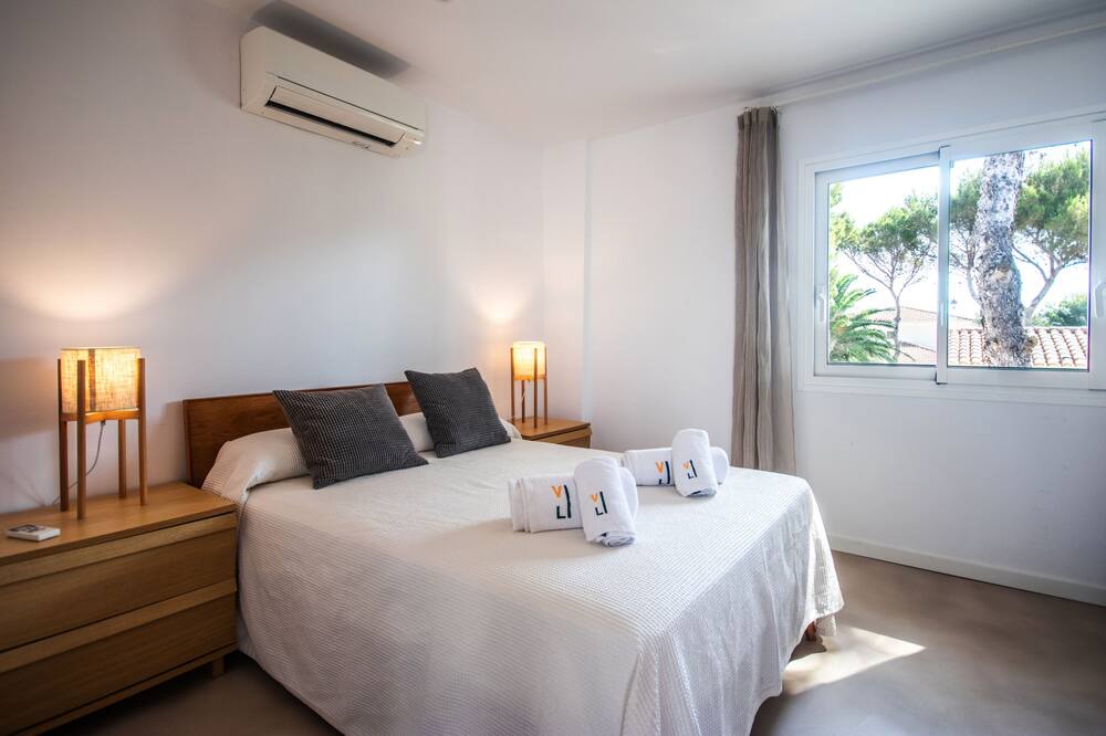 Photo of Bedroom in Punta Prima