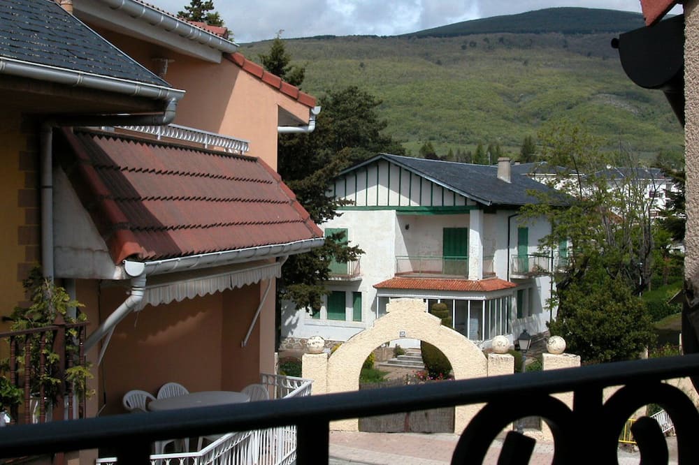 Photo of Patio Balcony in Rascafria