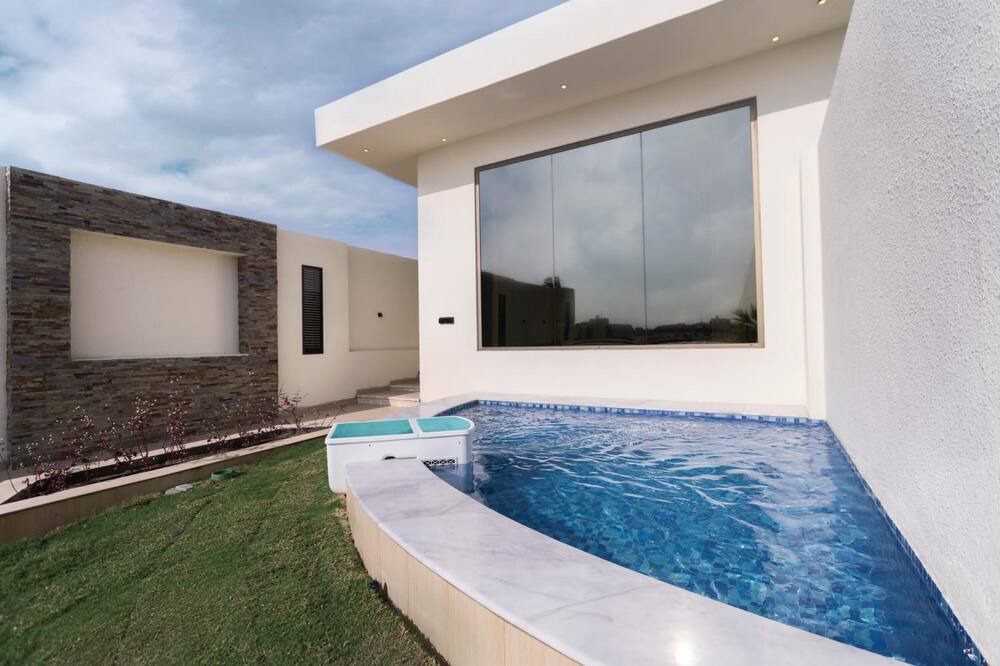 Photo of Outdoor in Dhahran