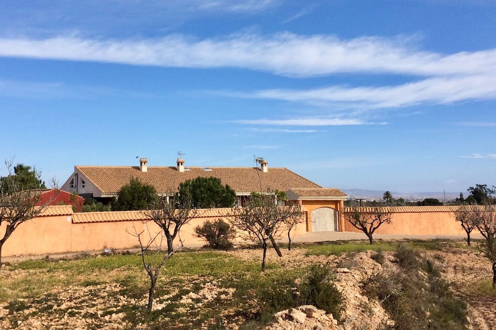 Photo of Outdoor in Perin