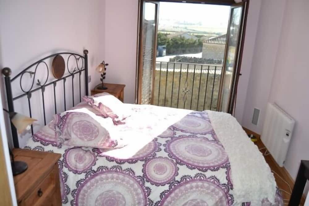 Photo of Bedroom in Bernuy-Salinero