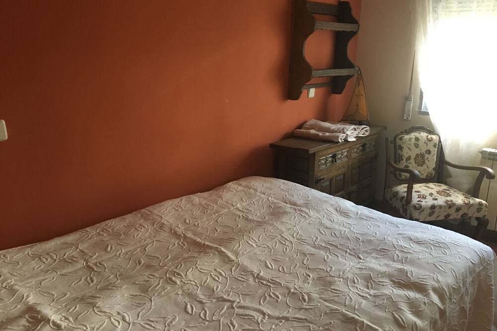 Photo of Bedroom in Navahondilla