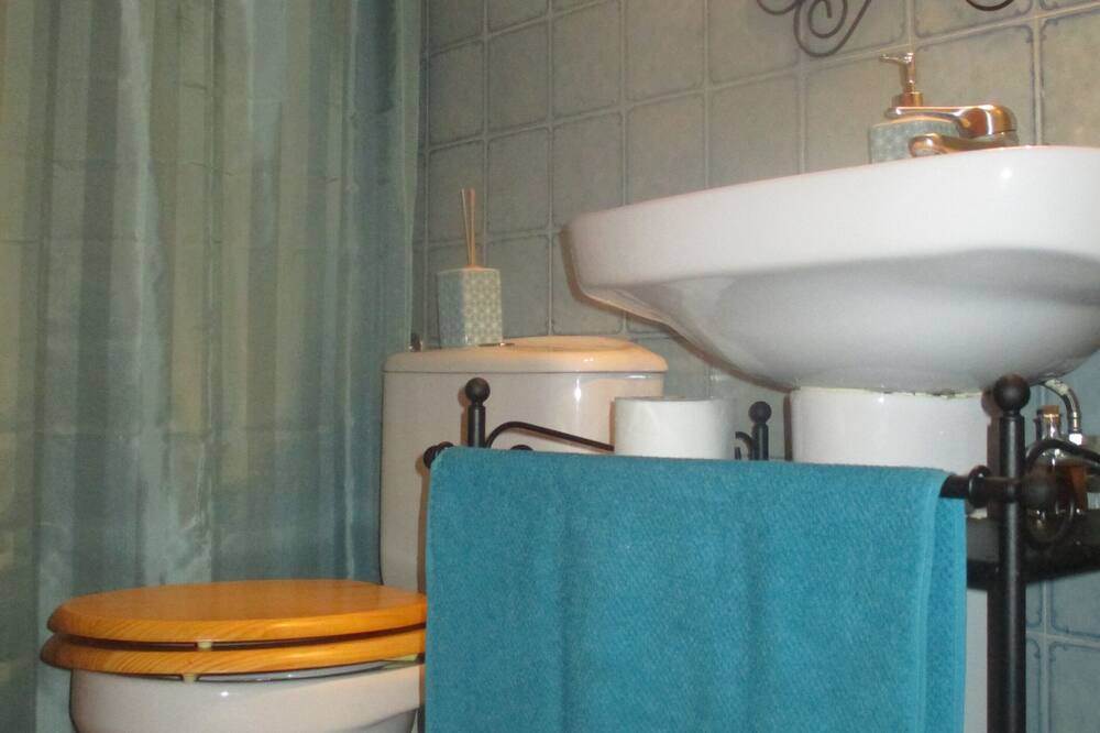Photo of Bathroom in Bescano