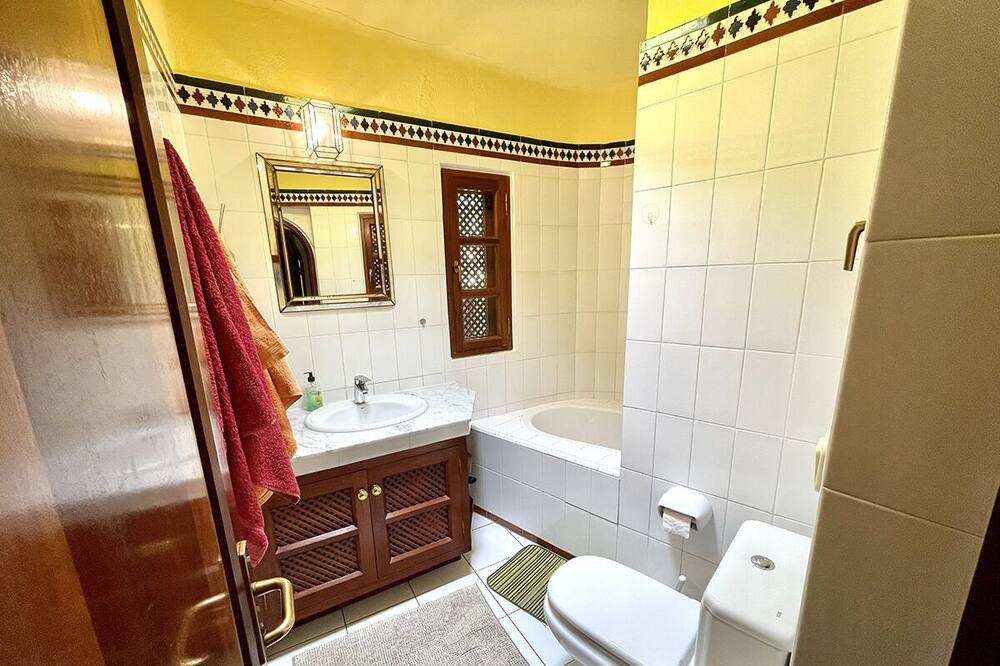 Photo of Bathroom in Tarajalillo