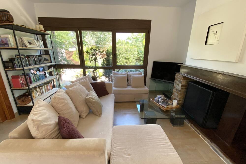 Photo of Livingroom in La Ponderosa de la Sierra