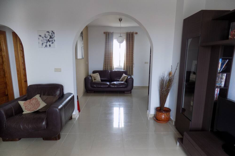 Photo of Livingroom in San Miguel de Salinas