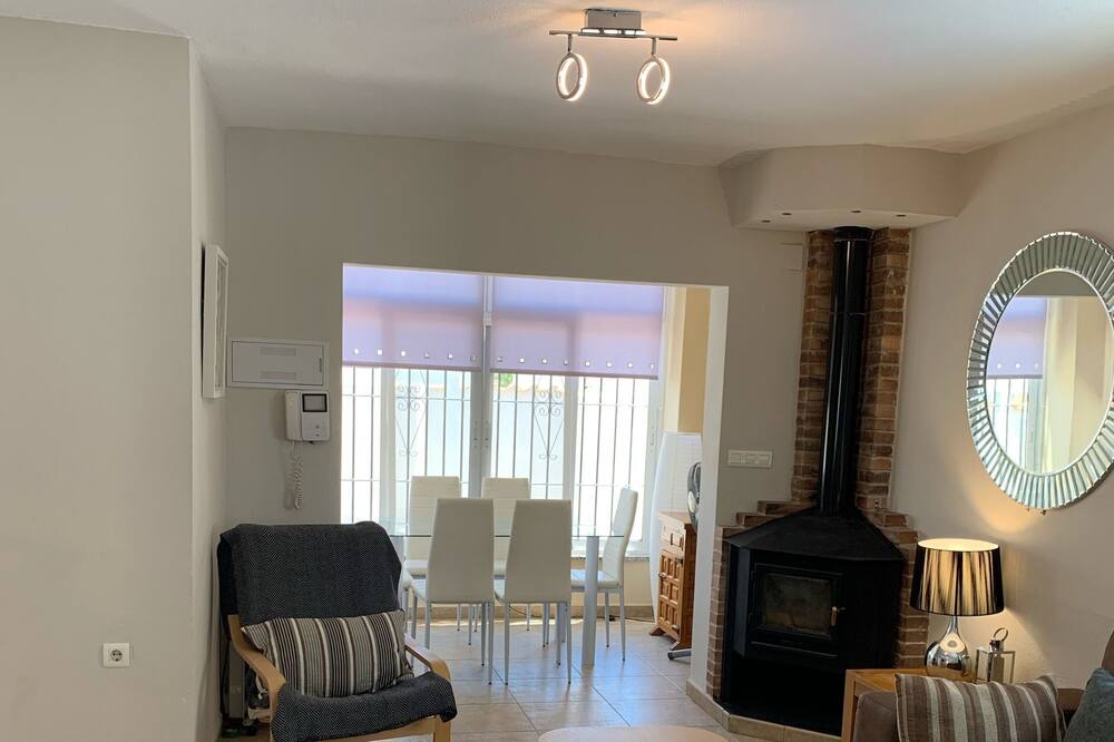 Photo of Livingroom in San Miguel de Salinas
