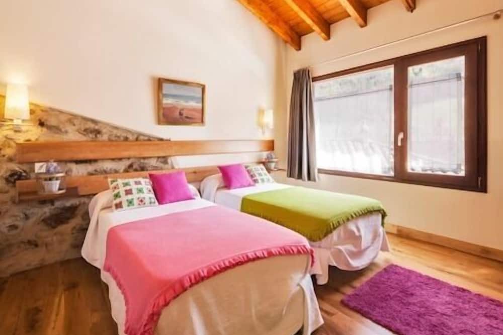 Photo of Bedroom in Santa Eulalia de Morcin