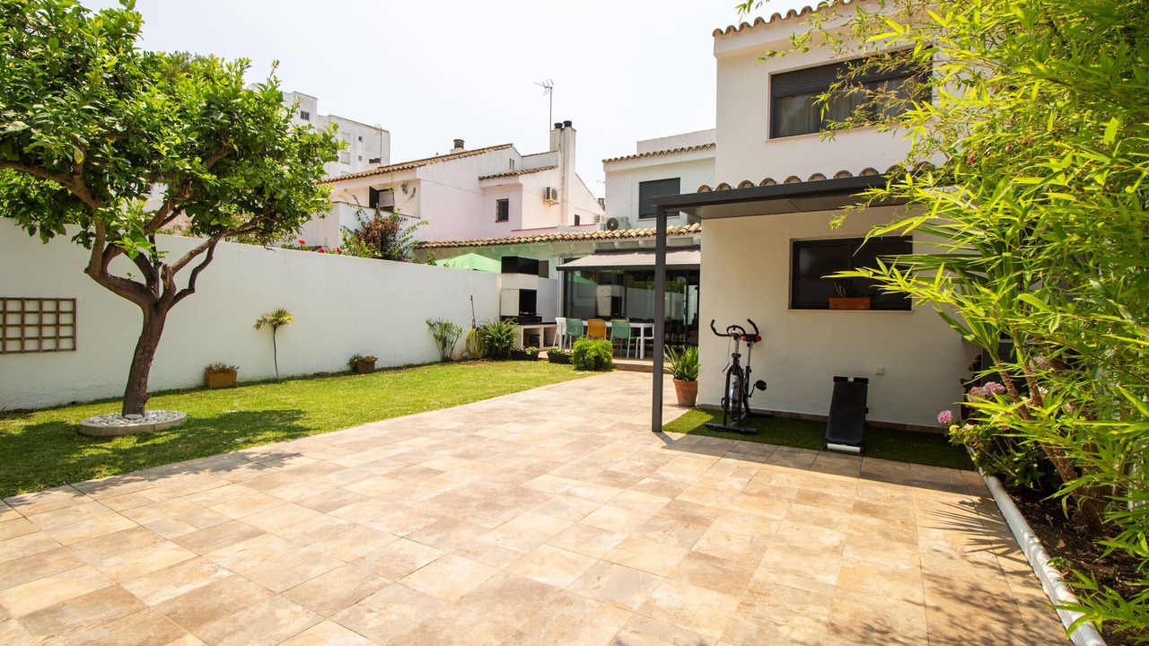 Photo of Outdoor in Valdelagrana