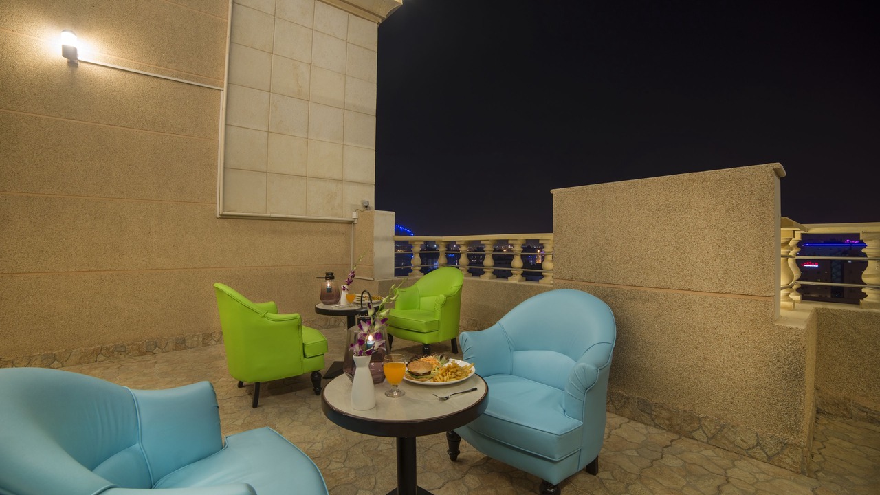 Photo of Patio Balcony in Al Aqrabiyah