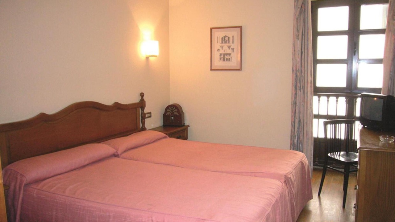 Photo of Bedroom in Cimadevilla