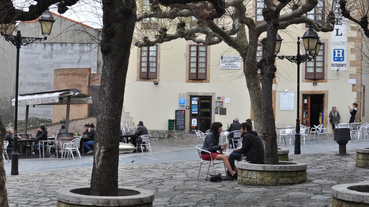 Photo of Others in Cimadevilla