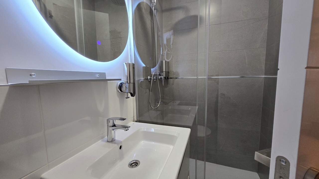 Photo of Bathroom in Sol