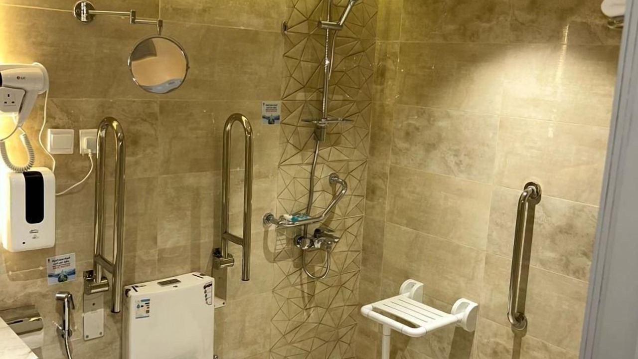 Photo of Bedroom in Haql