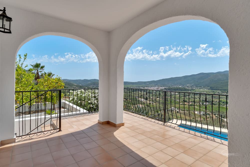 Photo of Outdoor in Jalon