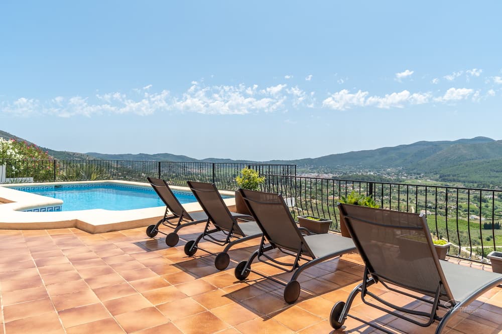 Photo of Outdoor in Jalon