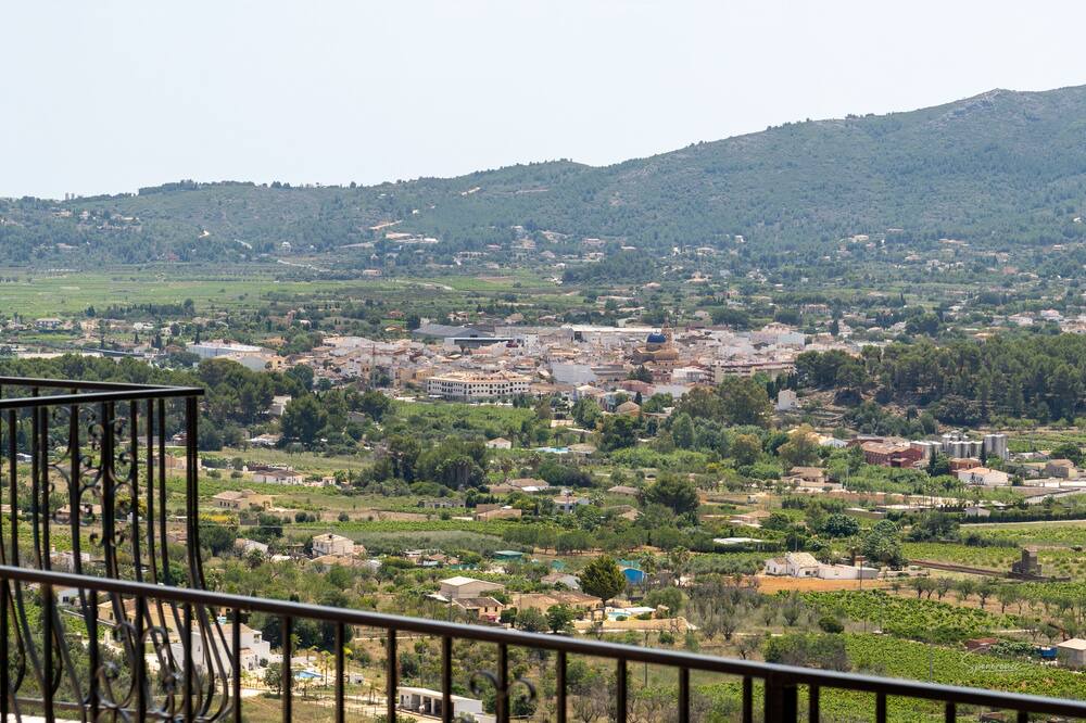Photo of Outdoor in Jalon