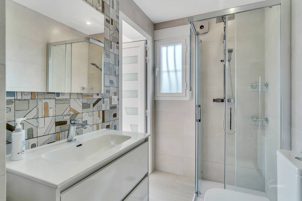 Photo of Bathroom in Jalon