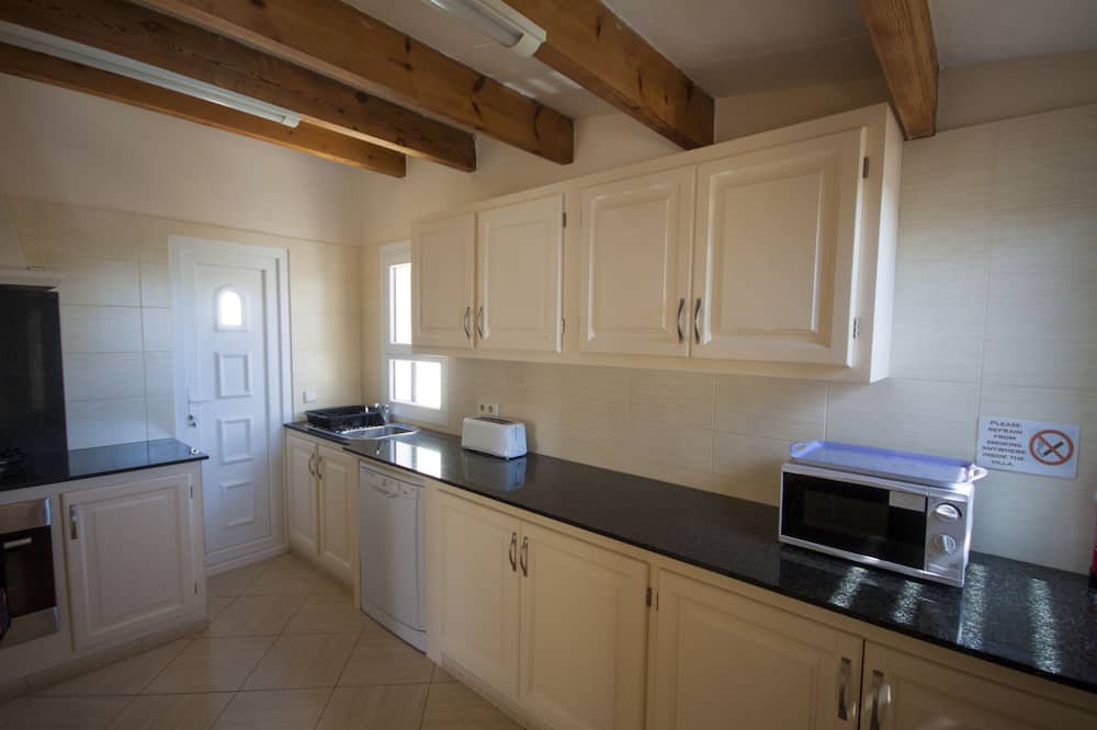 Photo of Kitchen in Binibequer Vell
