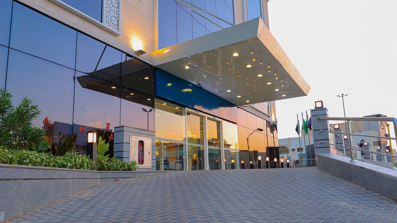 Photo of Outdoor in Unaizah