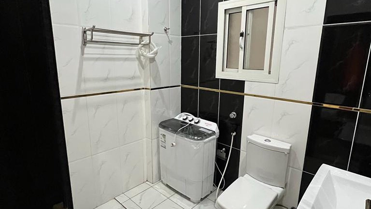 Photo of Bathroom in Hera Street