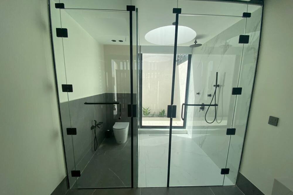 Photo of Bathroom in Spring