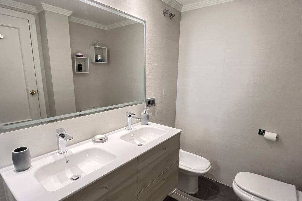 Photo of Bathroom in Aduanas