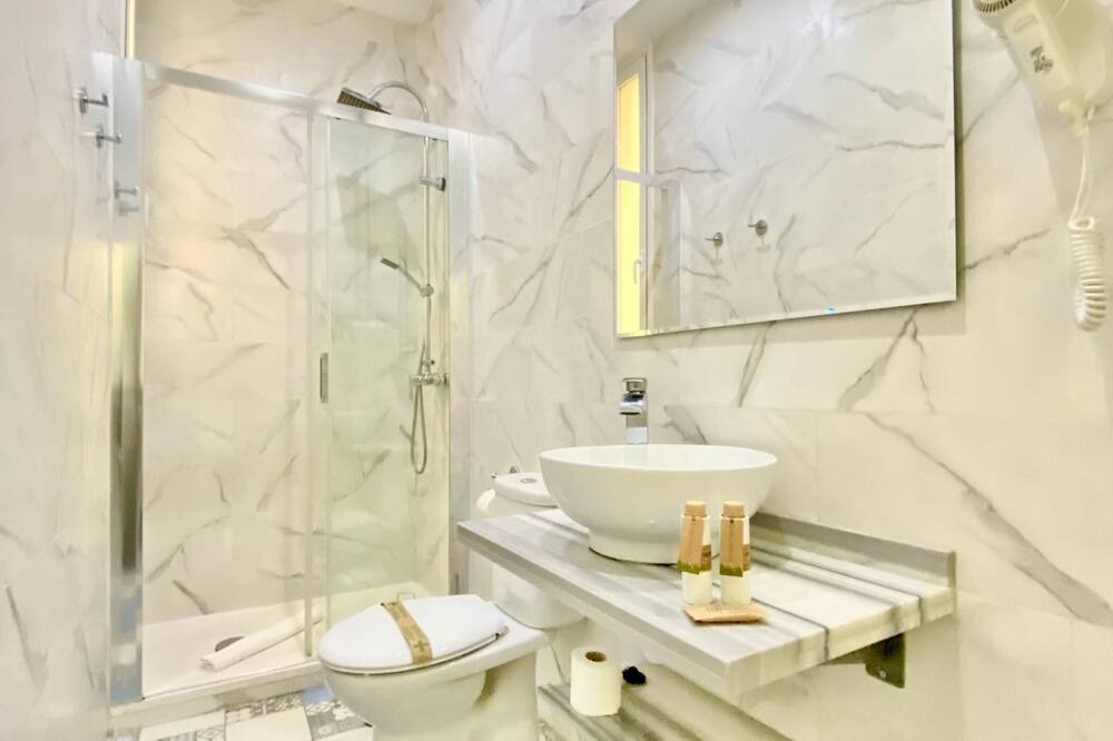 Photo of Bathroom in Centro