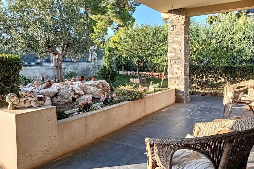 Photo of Patio Balcony in Pozuelo del Rey