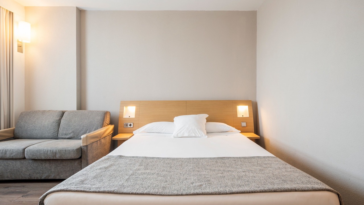 Photo of Bedroom in Benicalap
