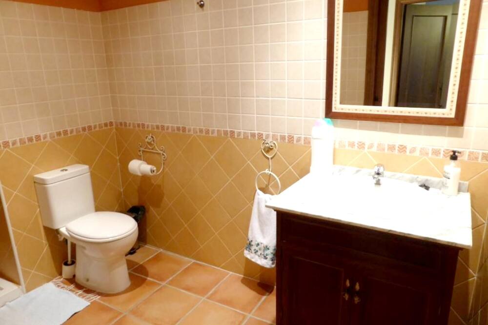 Photo of Bathroom in Villamiel
