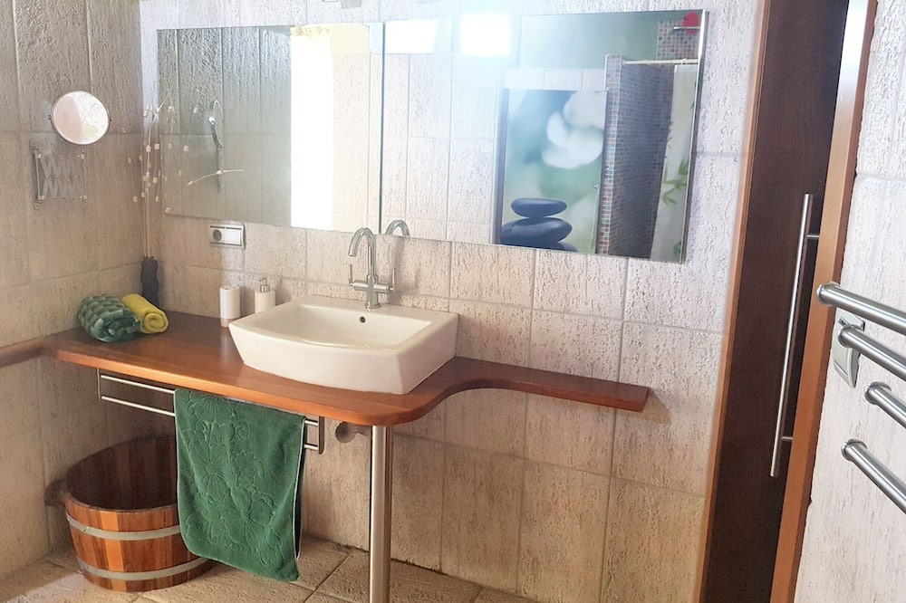 Photo of Bathroom in Arjona
