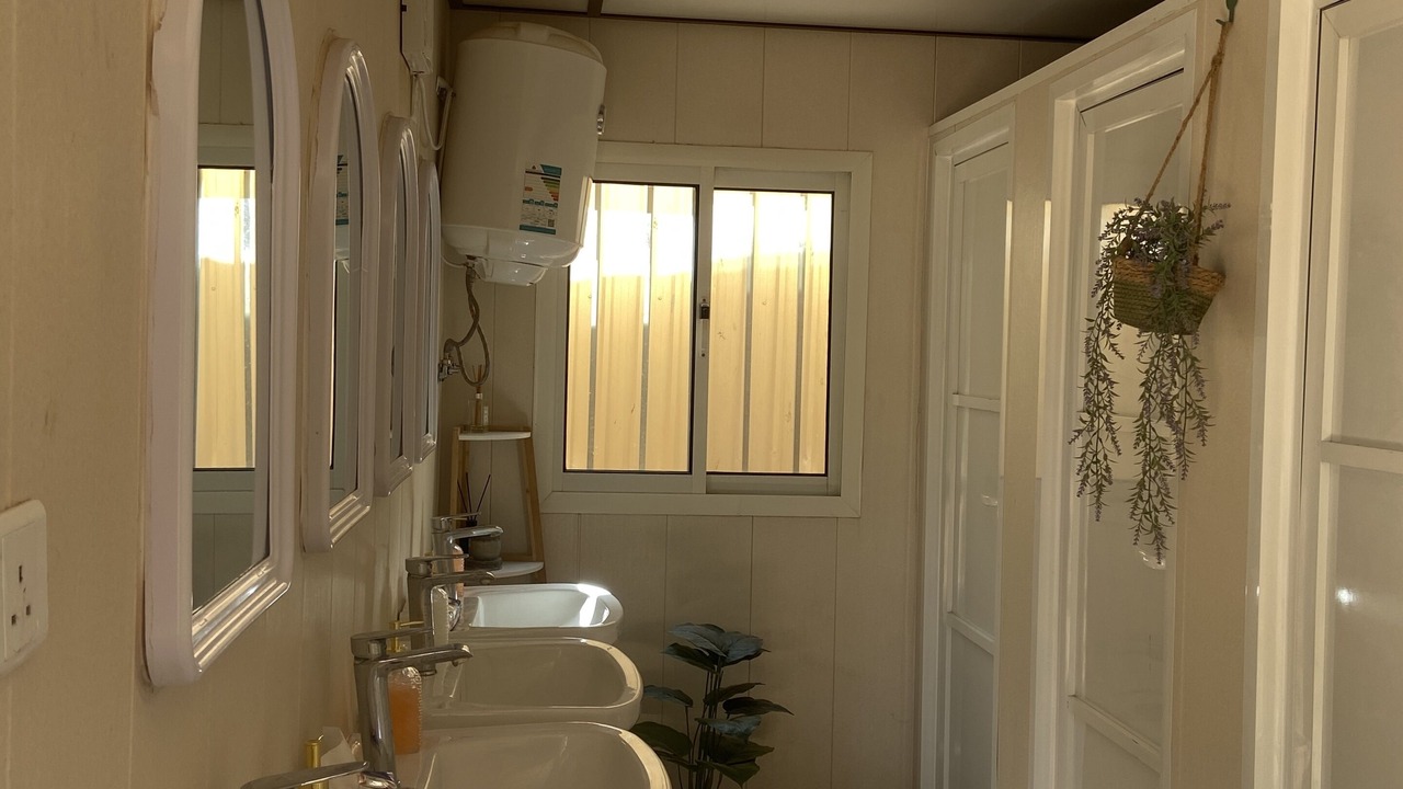 Photo of Bathroom in Western Province