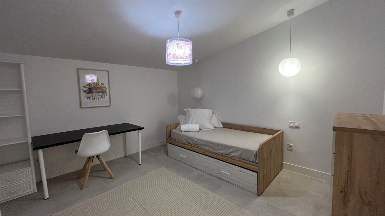 Photo of Bedroom in Grinon