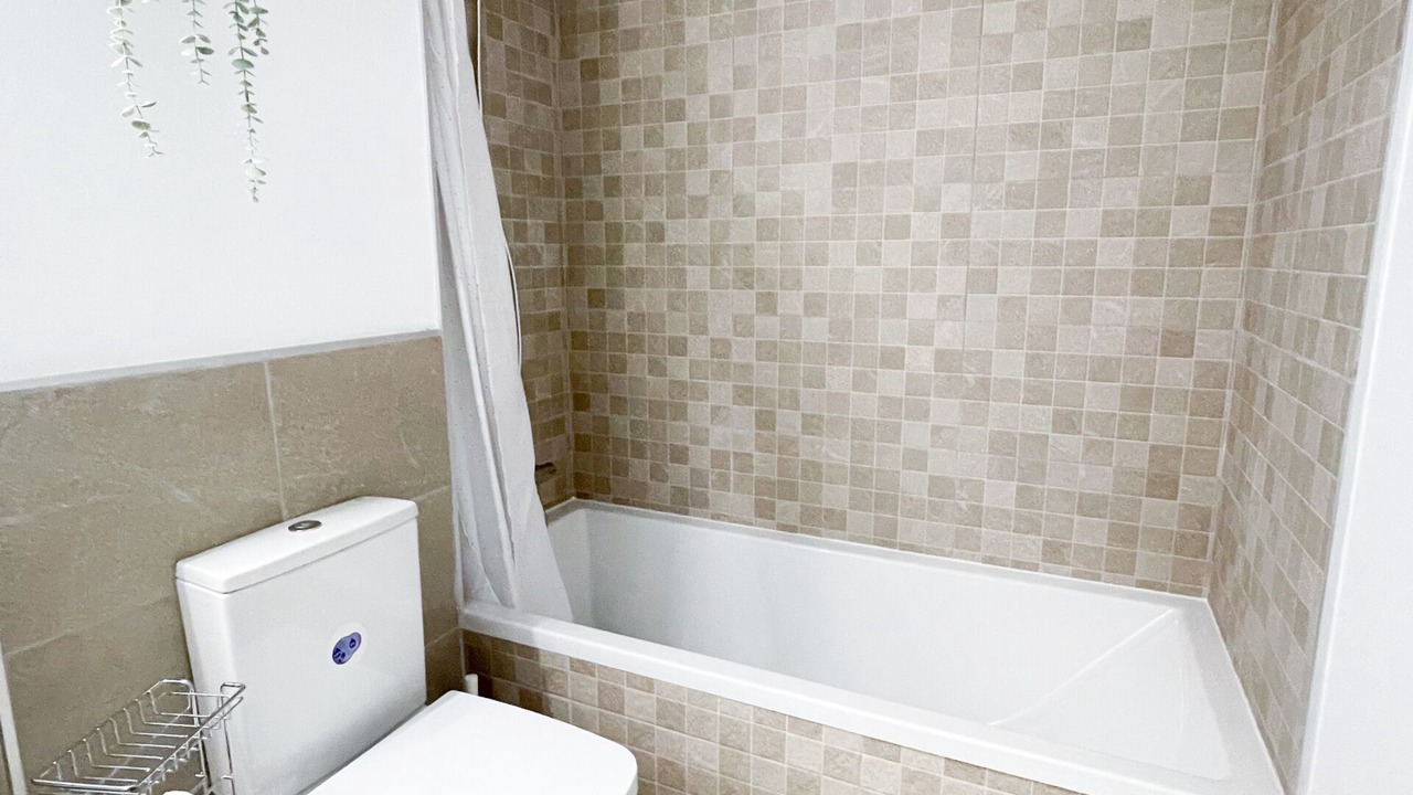 Photo of Bathroom in Alcorrin