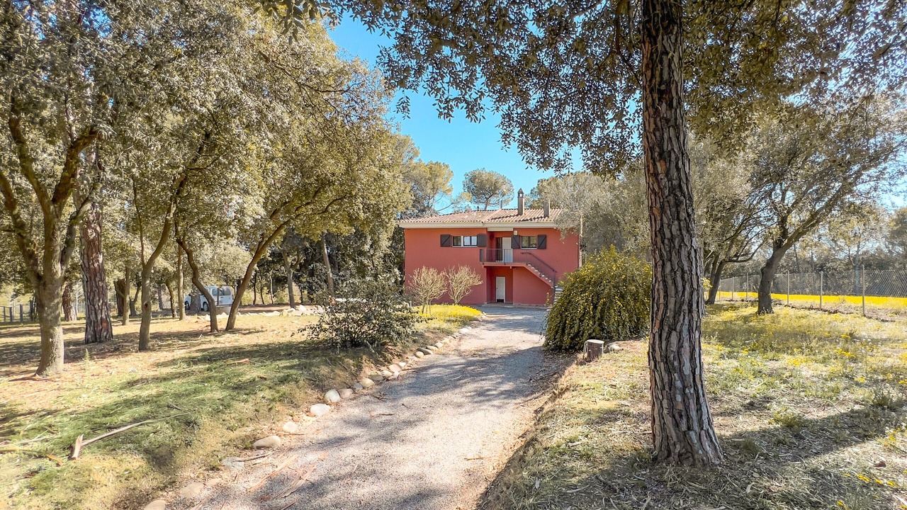 Photo of Outdoor in Riudellots de la Creu