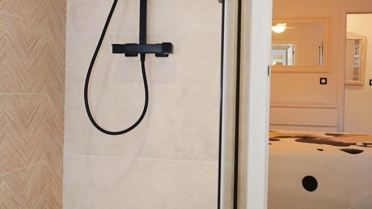 Photo of Bathroom in Empedrola