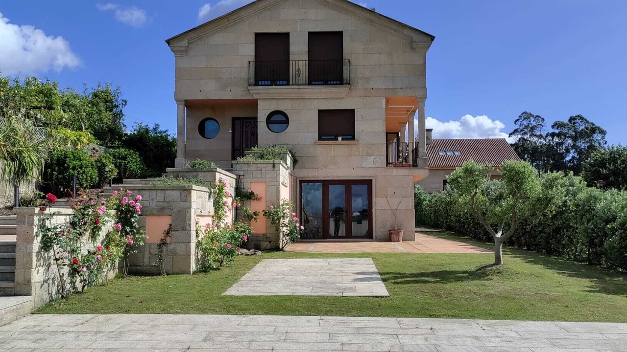 Photo of Outdoor in Coiron