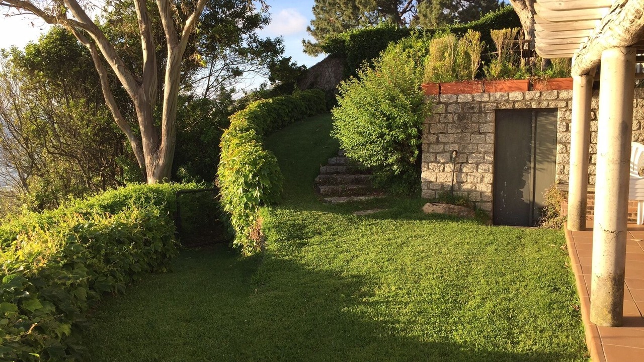 Photo of Outdoor in Saians