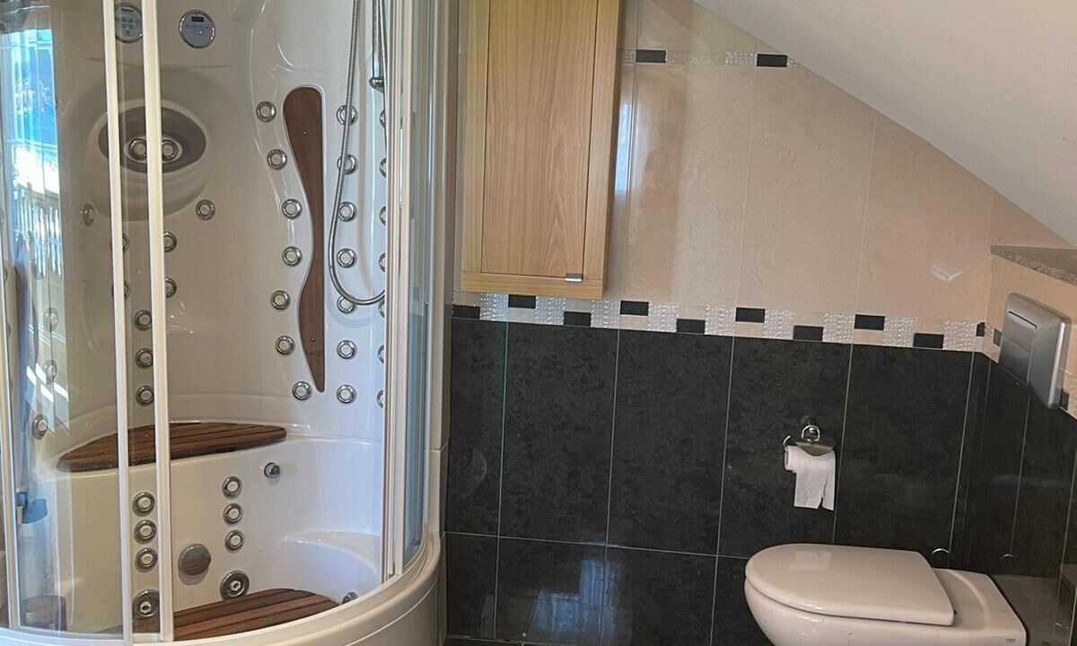 Photo of Bathroom in Nigran