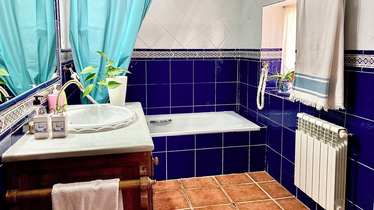 Photo of Bathroom in Ambite