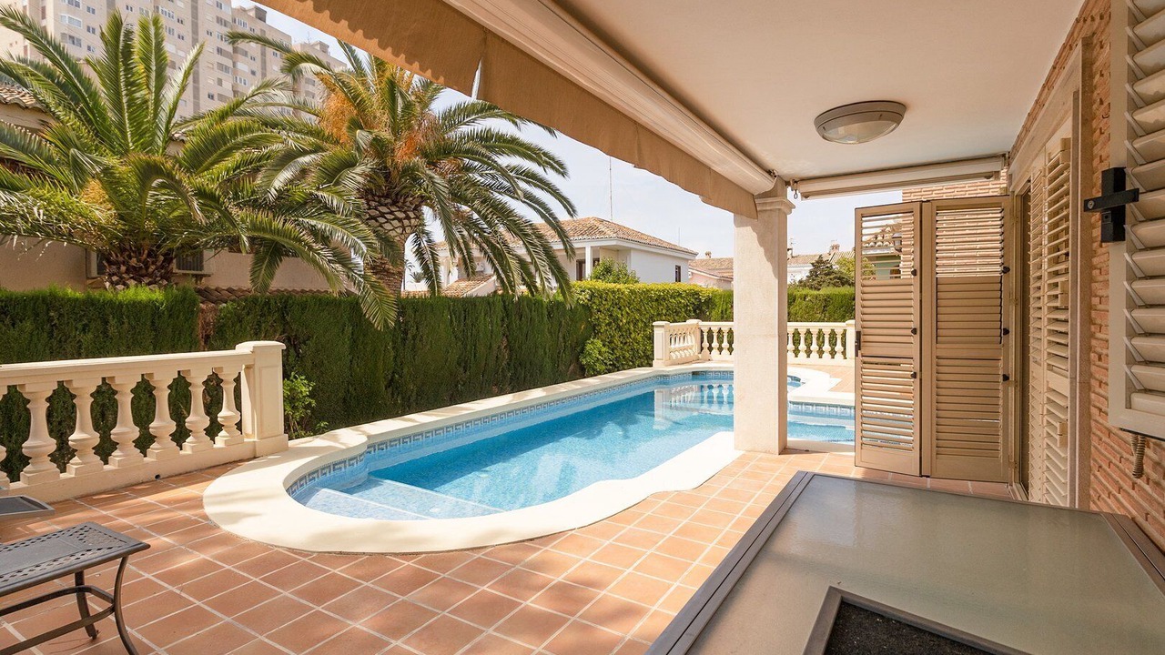 Photo of Outdoor in Puig